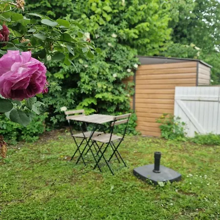 Le Guichard #terrasse#parking Apartman *